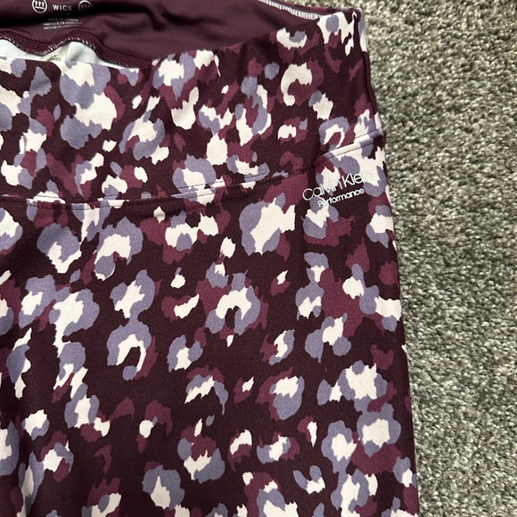 Calvin Klein Performance size Large activewear capri - Picture 4 of 6